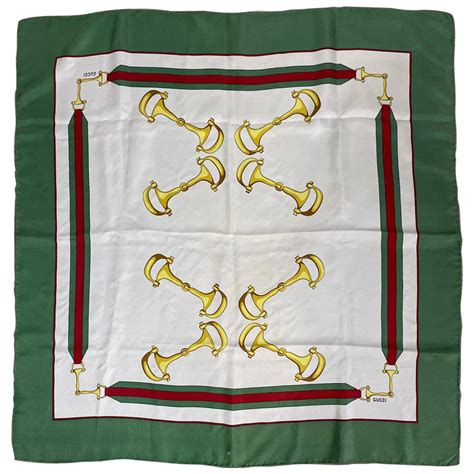 foulard vintage gucci 1971|Gucci vintage foulard For Sale at 1stDibs.